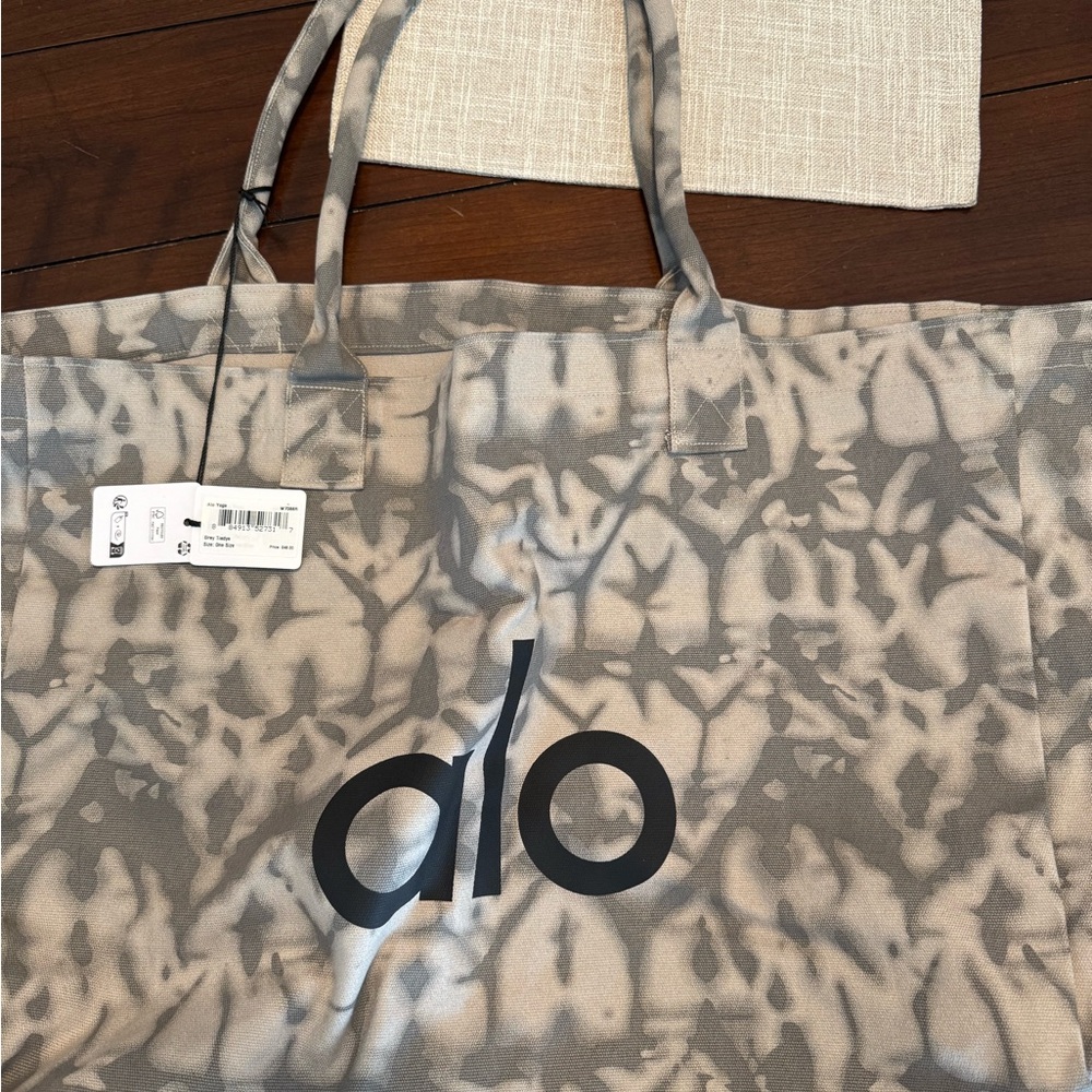 ALO Yoga Gray Tote Bag